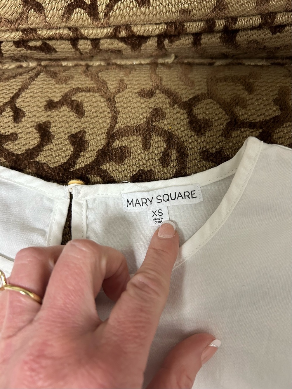 Mary Square White Ruffle Sleeve Blouse XS Puff Sleeve Scalloped Trim Top Preppy - Picture 6 of 6
